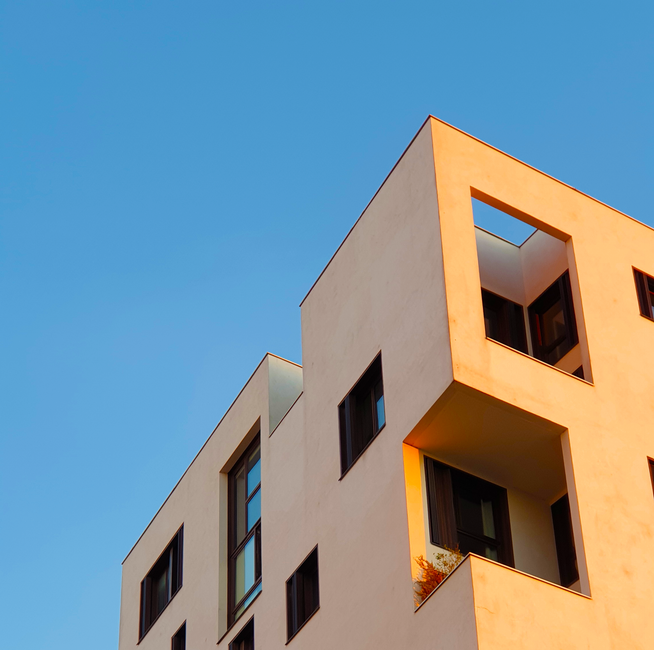 Appalto con opere difformi: l’irregolarità urbanistica non rende sempre nullo il contratto