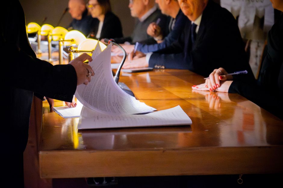 Assegno divorzile: eredità e crescita patrimoniale possono giustificare la revoca