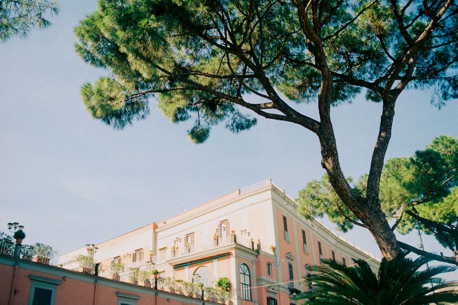 Bene condominiale: dopo la vendita il precedente proprietario non resta parte delle liti sulla proprietà