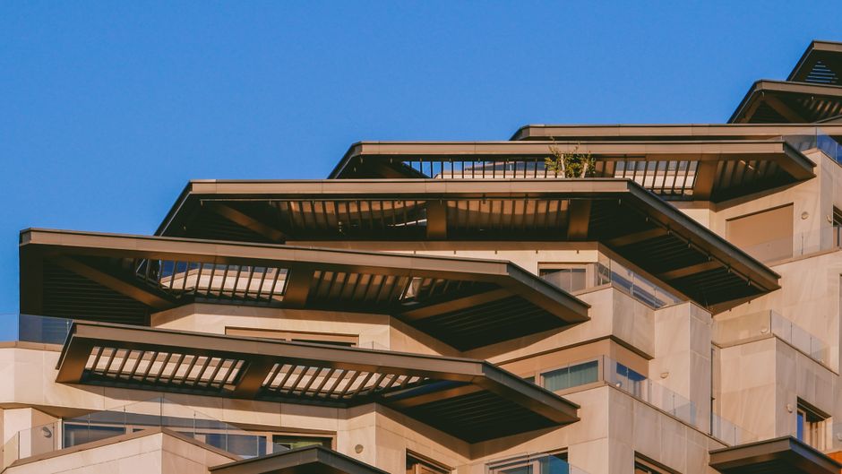 Forniture ripetute per anni: non basta per provare un contratto di somministrazione