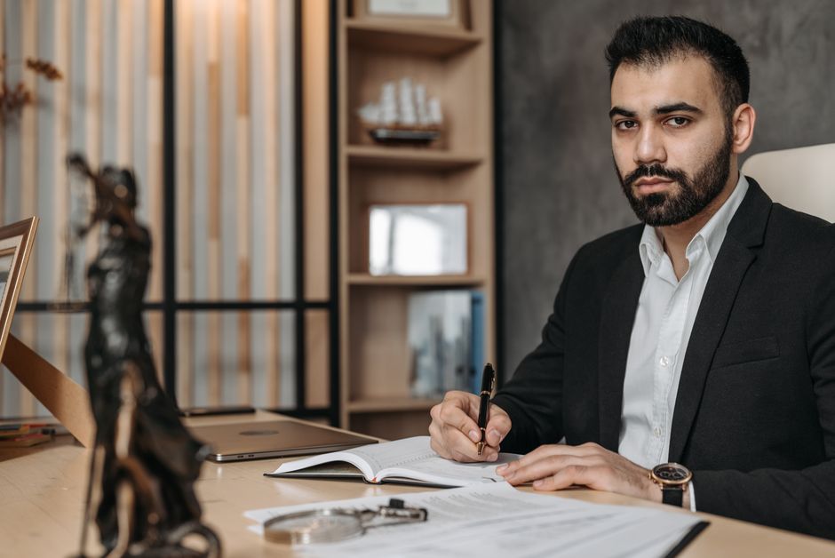 Contratto e prova testimoniale: quando i testimoni possono chiarire ciò che il documento non dice
