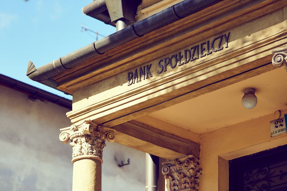 Sanzioni della Banca d’Italia: natura, termini e motivazione del provvedimento